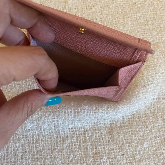 Small compact wallet - Picture 8 of 14